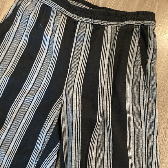 Old Navy linen pants - Picture 2 of 3